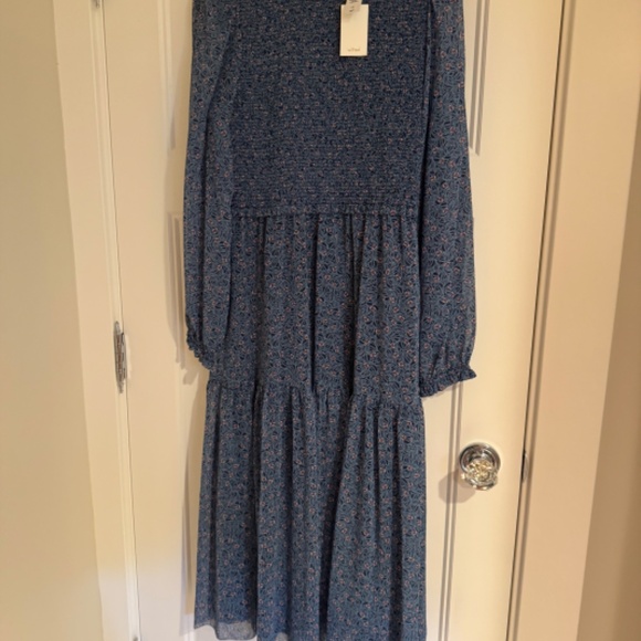 Aritzia Rosalyn Dress - Picture 5 of 10